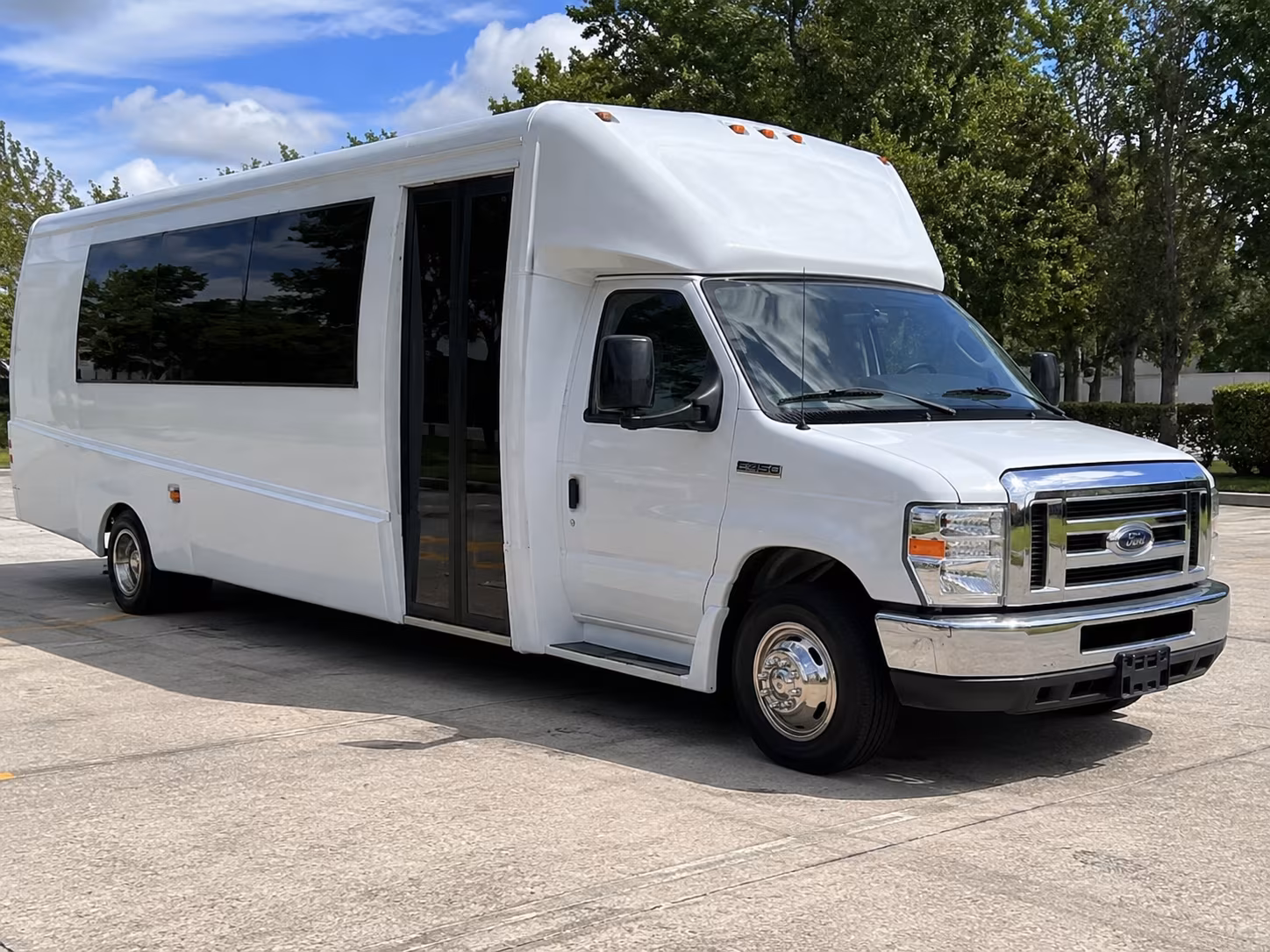 party buses and sprinter vans available for sequoia menlo atherton carlmont and woodside prom groups