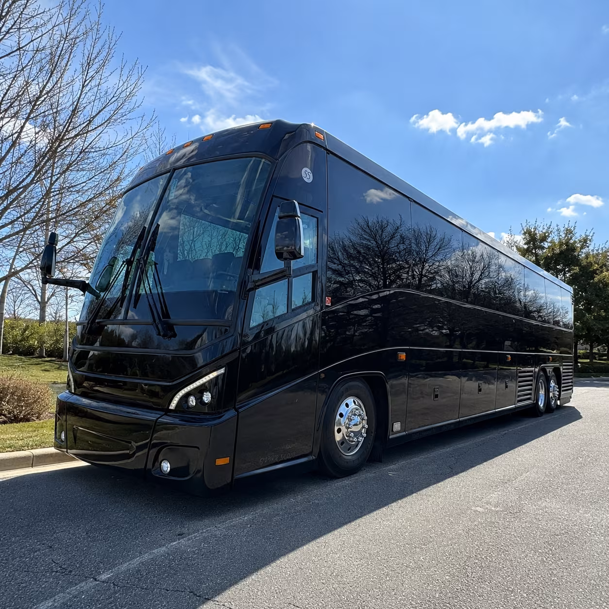redwoodcitycharterbusservices com makes county government shuttle logistics across san mateo easy